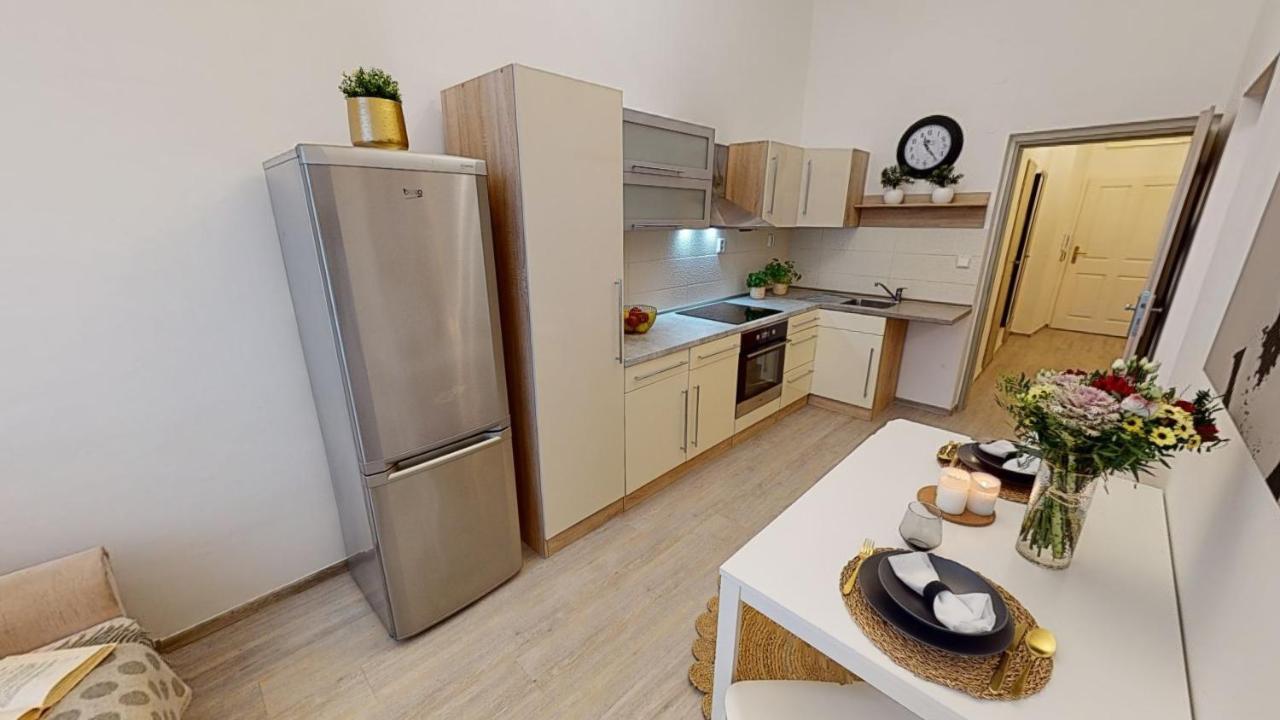 Appartement Viaducto De Karlin - Aparment à Prague Extérieur photo