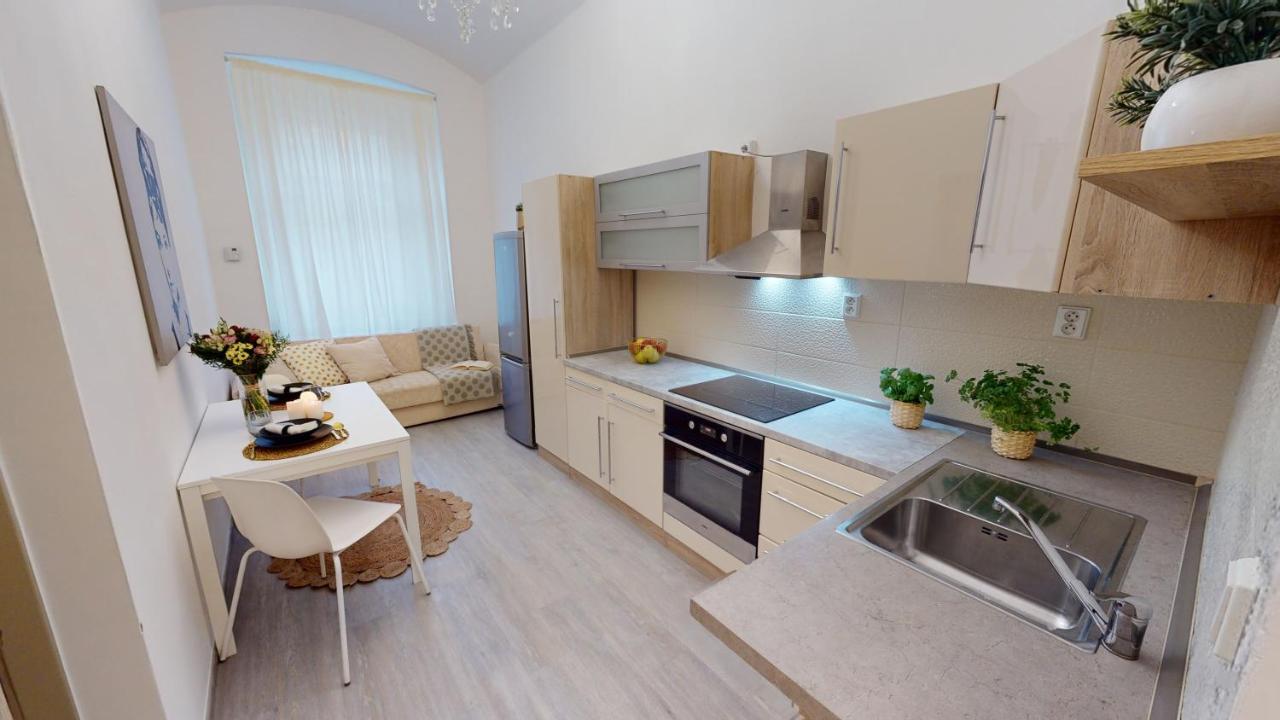 Appartement Viaducto De Karlin - Aparment à Prague Extérieur photo
